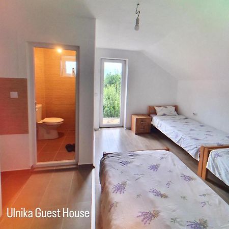 Guest House Ulnika Vusanje ภายนอก รูปภาพ