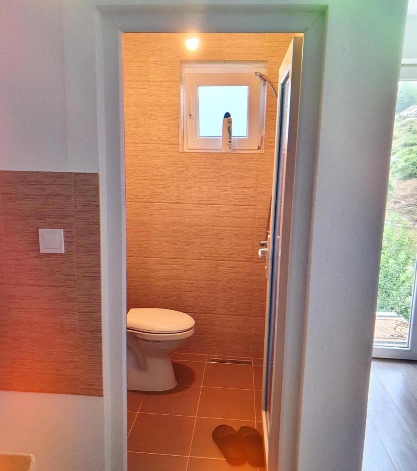Guest House Ulnika Vusanje ภายนอก รูปภาพ