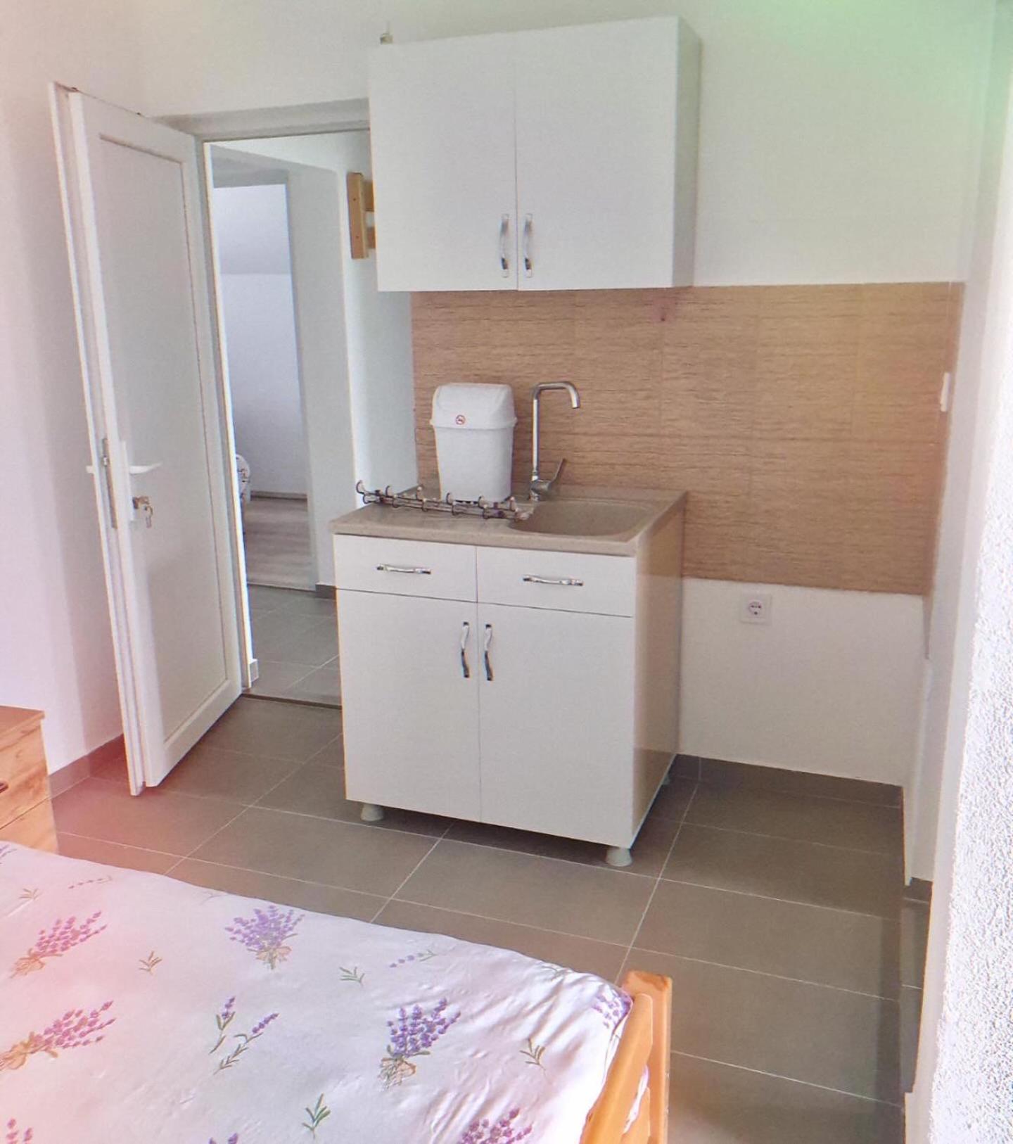 Guest House Ulnika Vusanje ภายนอก รูปภาพ